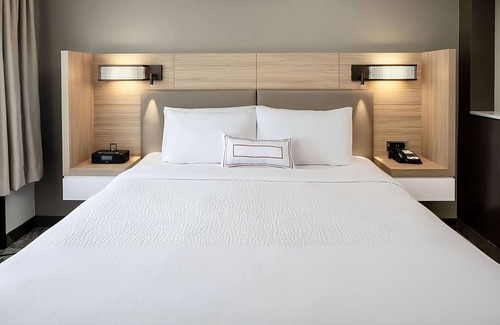 Donelson Hotel | Pet-friendly, Spacious Unit with Breakfast, Best Location in Nashville!