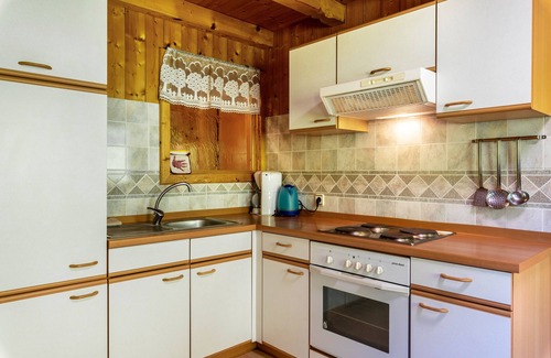 Valle Aurina Apartment | Pet-Friendly 'Stifterhof Apartment Mathilda'