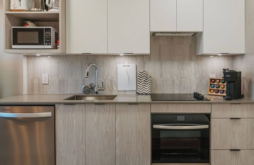 Downtown Kelowna Condo | Pet-Friendly Studio in Kelowna