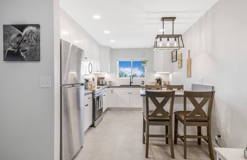 Santa Maria House | Pet-Friendly, Stylish Home w/ Backyard Oasis