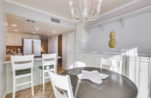 Tempe Cottage | Pet-friendly Tempe Home w/Private Hot Tub!
