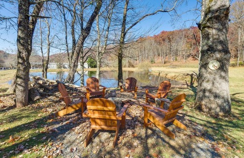 Kyle House | Pet-Friendly Topton Home with Patio, Deck and Views!