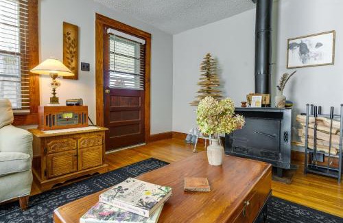 Kyle House | Pet-Friendly Topton Home with Patio, Deck and Views!
