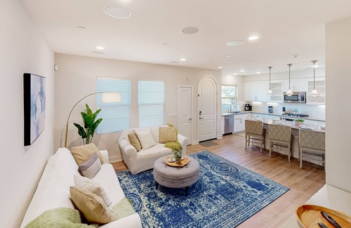 Leucadia House | Pet friendly townhome near beaches with grill, tennis, children's items, and AC