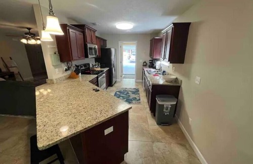 Wright House | Pet Friendly Haven Minutes from the Beach