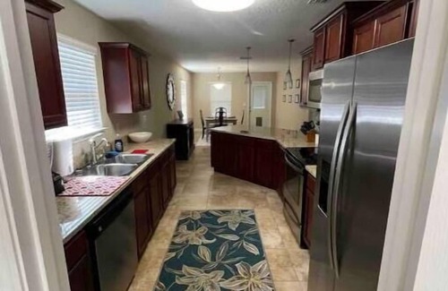 Wright House | Pet Friendly Haven Minutes from the Beach