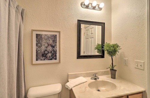 West Plains House | Pet-Friendly West Plains Pad < 1 Mi to Dtwn!