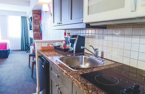 Village North Apartment | Pet-Friendly | Whistler | Shuttle, Pool + Hot Tub