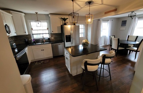 Cary House | Pet friendly whole house in heart of cary