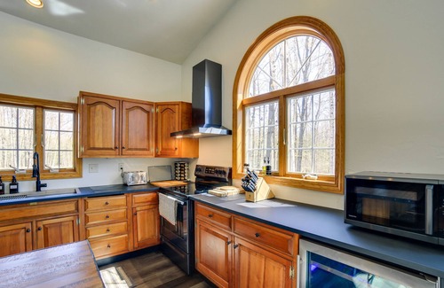 Brazeau Cabin | Pet-Friendly Wisconsin Cabin w/ Kayaks - Near Lake