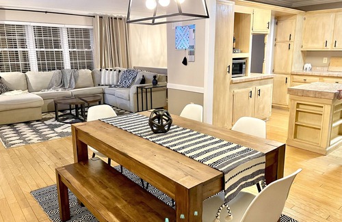 Karns House | Pet-Friendly with Hot Tub, Fenced Yard, 3 King Beds