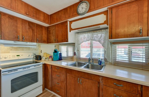 Yuma Cottage | Pet-friendly Yuma Vacation Rental w/Pool Access!
