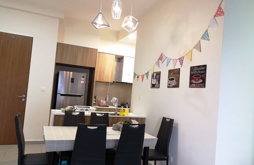 Kampung Pasir Condo | Petalz Residence Luxury Resort-Style Condominium