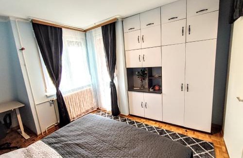 Dorcol Apartment | Peti