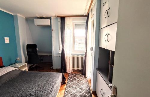 Dorcol Apartment | Peti
