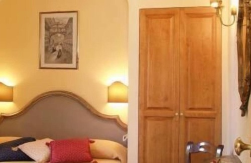 Montecatini Terme House | Petit Chateau