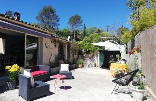 Saint-Jacques Apartment | petit loft sur la cote d'azur