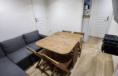 Gambetta Apartment | Petit Logement Cosy Courbevoie Centre La Défense