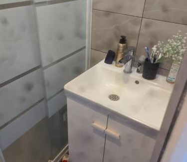 Noisy-le-Sec Apartment | Petit Simple Studio In Paris Romainville Carnot