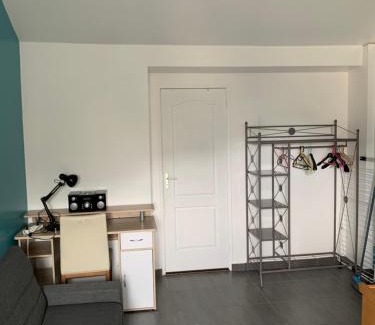 Les Mousseaux Apartment | Petit studio proche de l’aéroport Charles de Gaulle
