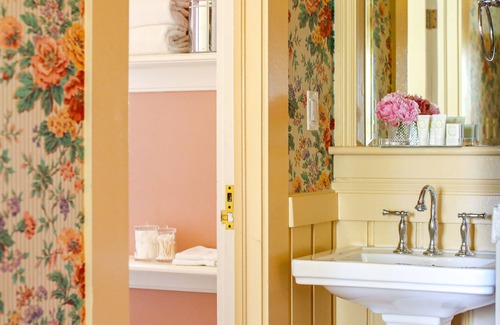 Lower Nob Hill Hotel | Petite Auberge