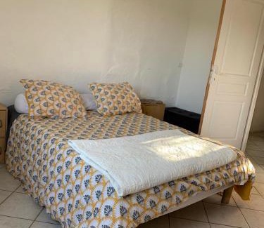 Fontienne Apartment | PETITE Maison de village Fontienne 21 chemin des charbonniers