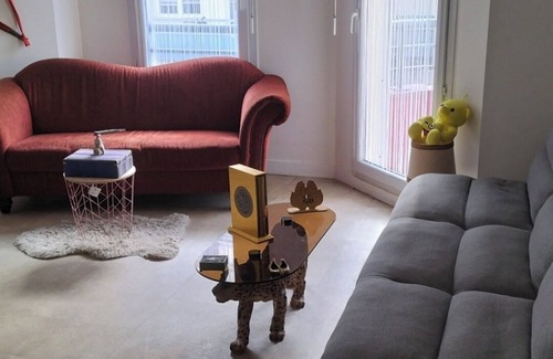 Billancourt–Rives de Seine Apartment | Petite Perle