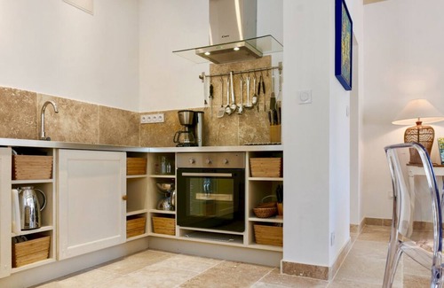 Saint-Seurin-de-Prats Villa | Petite Shambhala - Two Bedroom Villa, Sleeps 4