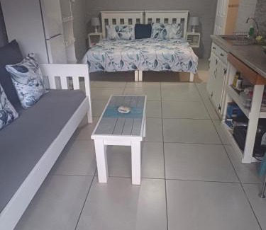 Struisbaai Apartment | Petite Selfcatering Accommodation Struisbaai SA