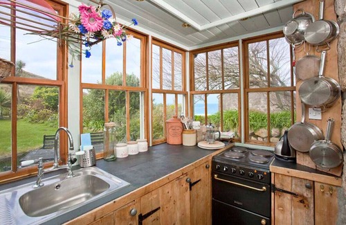 Sennen Cove Cottage | Petra, Beach Cottage, Great Sea Views, Garden