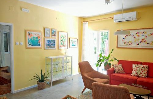 Komaji Apartment | Petra's House