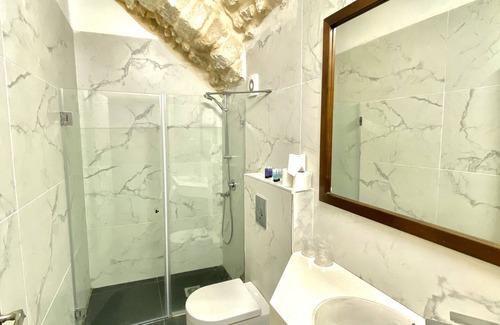 Old City Apartment | Petrakis Inn
