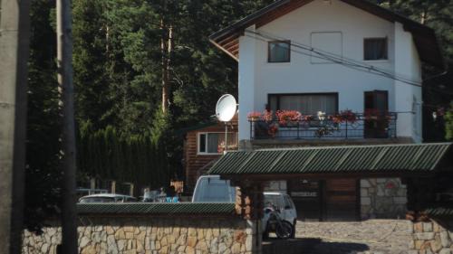 Yaremche Cabin | Petrovmotopunkt