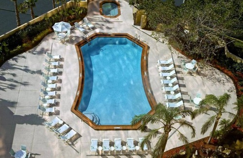 Ludlam Hotel | Pets Allowed, FREE Parking! 3 Convenient Suites Near Winton Lake and Dulle Park