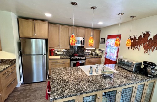 Julian House | Pets welcome - 15 minutes to Downtown Julian