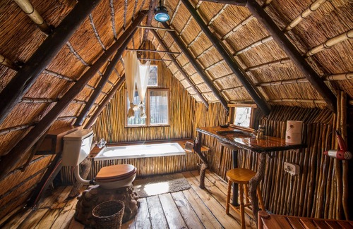 Thorny Bush Game Reserve House | Pezulu Tree House Lodge