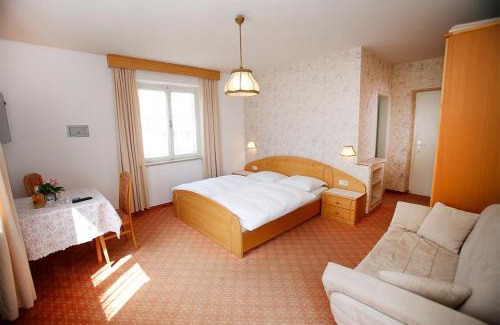 Parcines Bed & Breakfast | Pföstlhof