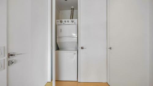 Alta Vista House | PH 10 - SoHo PV