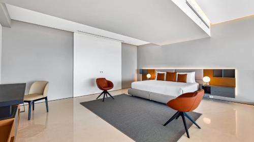 Alta Vista House | PH 10 - SoHo PV