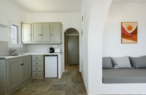 Piso Livadi Apartment | Phaedrus Living Paros Residences 9