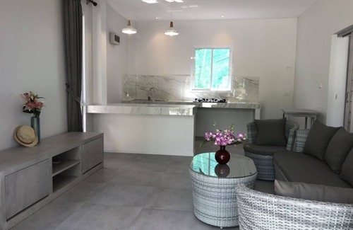 Mae Nam Resort | Phalarn Inn Resort