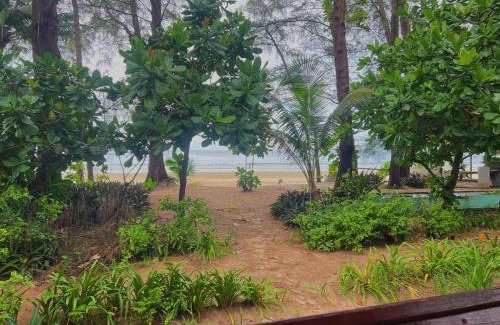 Ranong Resort | Phayam Coconut Beach Resort