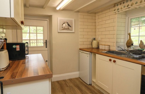 Watermouth Cottage | PHEASANT COTTAGE, pet friendly, country holiday cottage in Ilfracombe