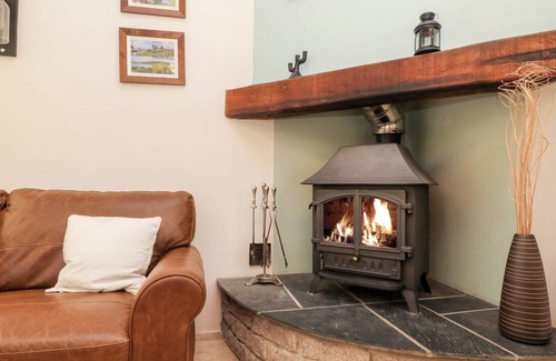 Broadwoodkelly Cottage | PHEASANT ROOST, pet friendly, character holiday cottage in Winkleigh