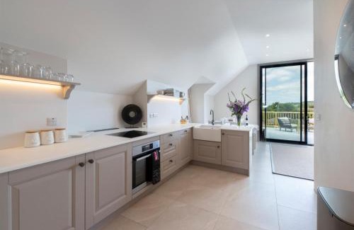 Broadway House | Pheasants Nest