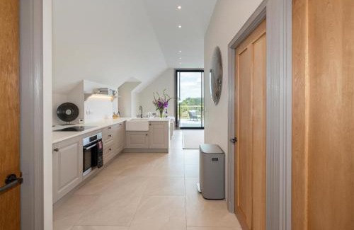 Broadway House | Pheasants Nest