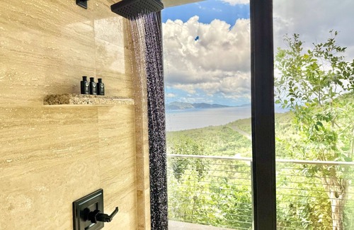 Estate Hansen Bay Villa | Phenomenal 3-Bed Pool and Hot Tub Villa with Vast Views, WiFi, AC, Back-Up Power