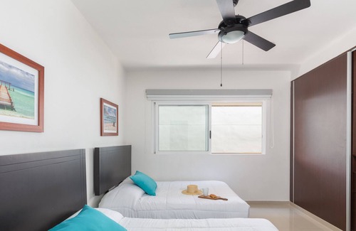 Tohoku Apartment | Phenomenal Combo Of 2 Separate PH 1 | 6BR | Private Jacuzzi | Chic Amenities And Gym | 2 Rooftops