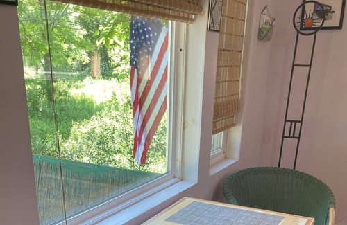 New Paltz Bed & Breakfast | Phillie's Country Comfort Space- New Paltz, N.Y.