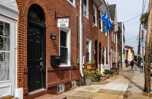 Fishtown Apartment | Philly s Coolest Cozy